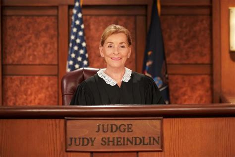  Judge Judy - En verklighetsbaserad tv-serie om rättvisa och underhållning med en ikonisk domare!